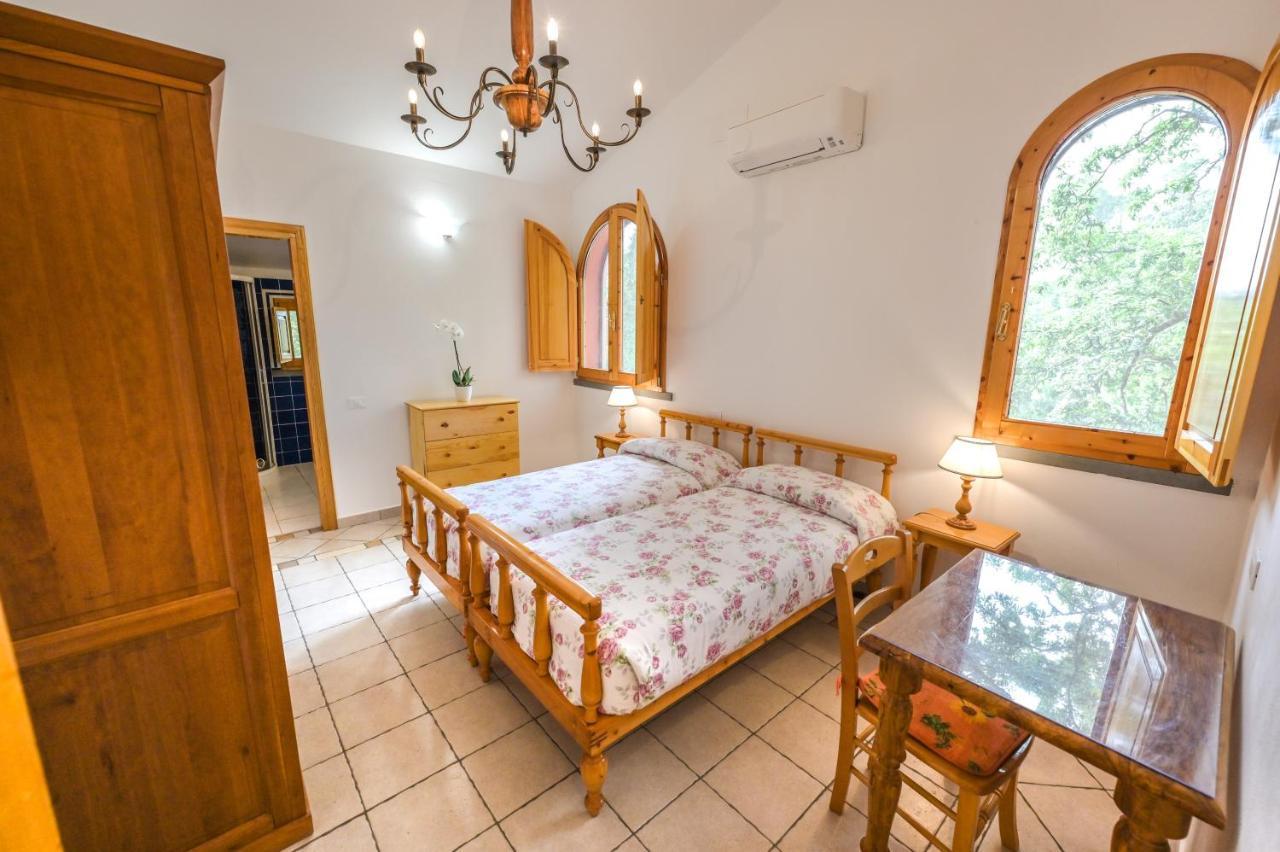 Agriturismo Poggio Al Pino Montelupo Fiorentino Luaran gambar