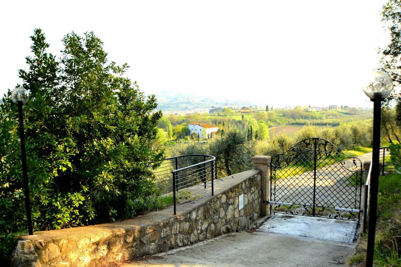 Agriturismo Poggio Al Pino Montelupo Fiorentino Luaran gambar